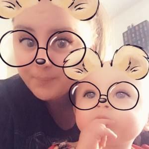 Meet your Posher, Leslie